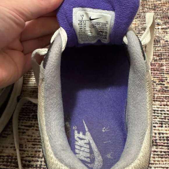 Womens Size 7 Nike Air Max - Picture 4 of 4